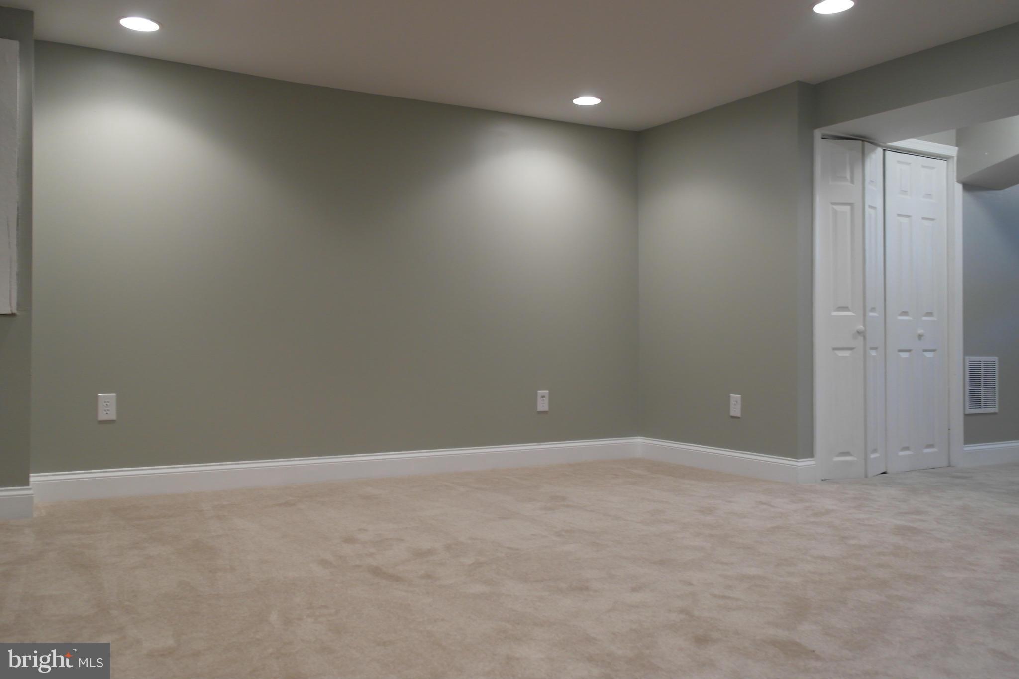 1221 Silverthorne Road Baltimore, MD 21239 - Photo 23 of 28 Basement