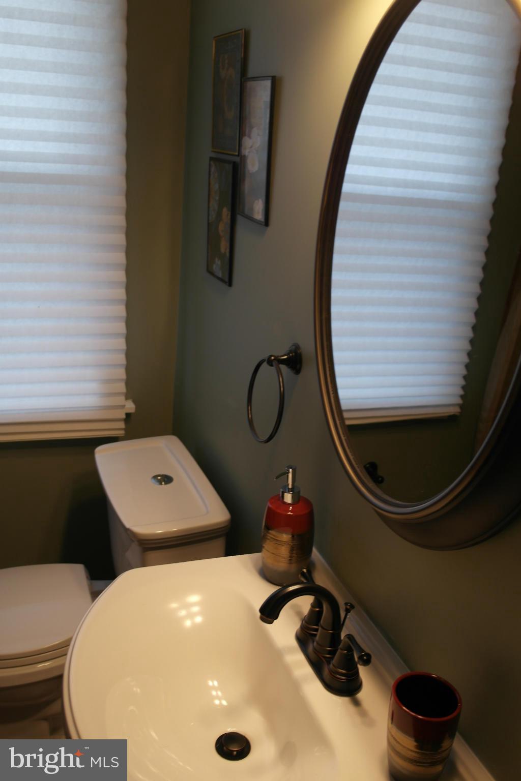 1221 Silverthorne Road Baltimore, MD 21239 - Photo 26 of 28 Bedroom (Master)