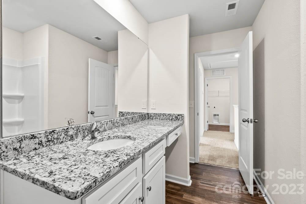 1624 Nia Road Charlotte, NC 28215 - Photo 16 of 18 Gallery Image 16