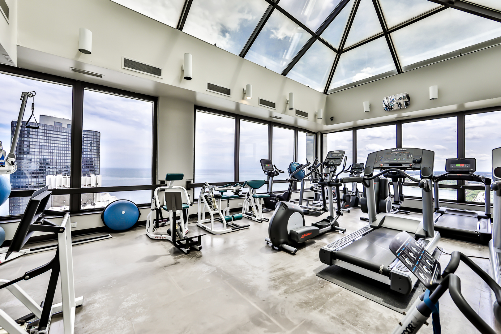 360 East Randolph Street, Unit 4206 Chicago, IL 60601 - Photo 23 of 30
