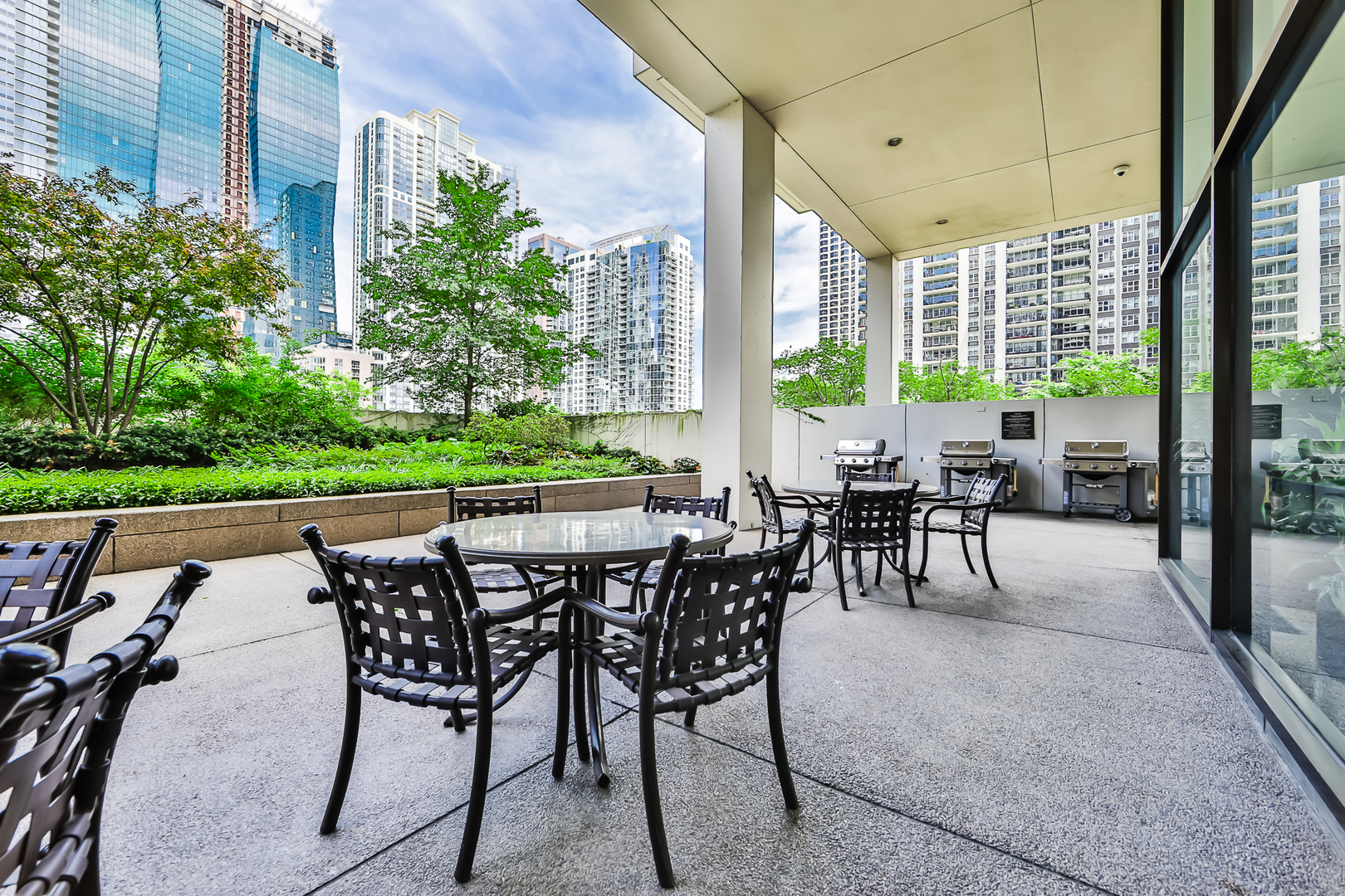 360 East Randolph Street, Unit 4206 Chicago, IL 60601 - Photo 25 of 30