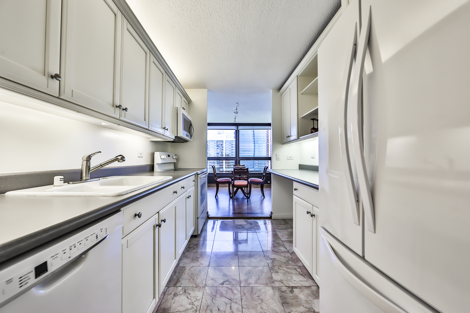 360 East Randolph Street, Unit 4206 Chicago, IL 60601 - Photo 6 of 30