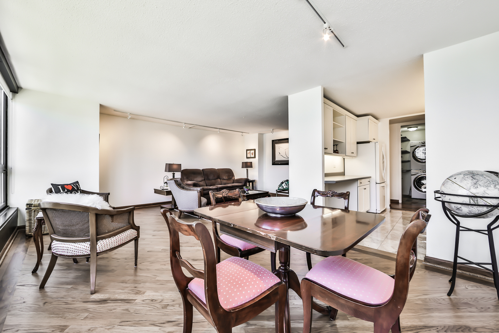 360 East Randolph Street, Unit 4206 Chicago, IL 60601 - Photo 10 of 30