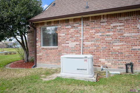 $620,000 | 17702 Shady Path Court, Baton Rouge, LA 70816