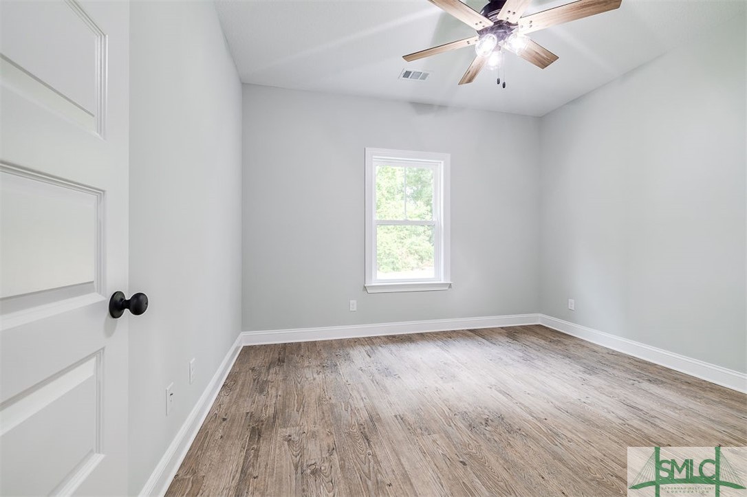 106 Barnwell Avenue Rincon, GA 31326 - Photo 32 of 42 Secondary bedroom