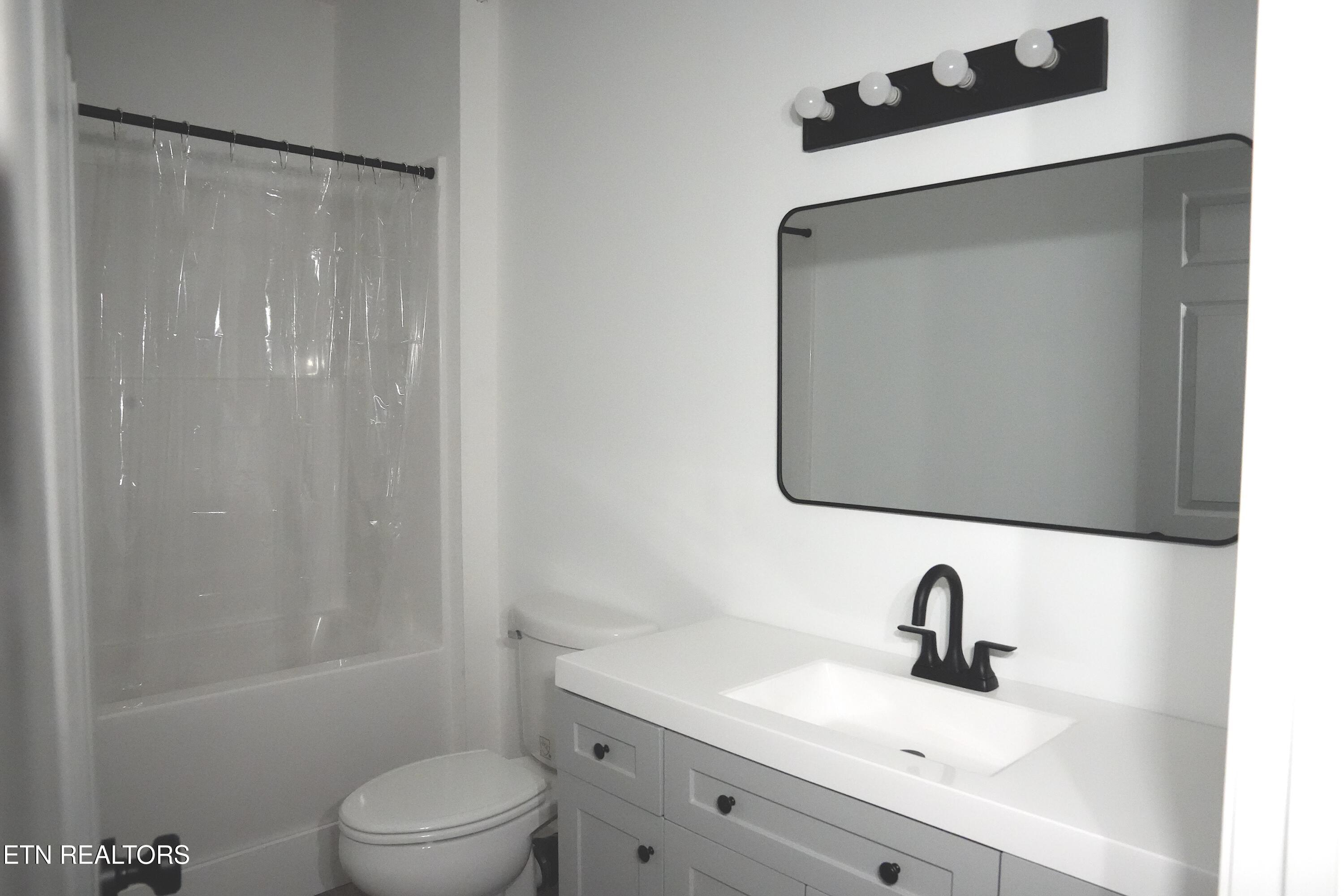 405 Chickamauga Drive Dayton, TN 37321 - Photo 3 of 12 Master Bath