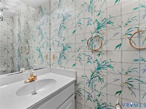 $285,000 | 1115 Fort Hayes Drive, Petersburg, VA 23805