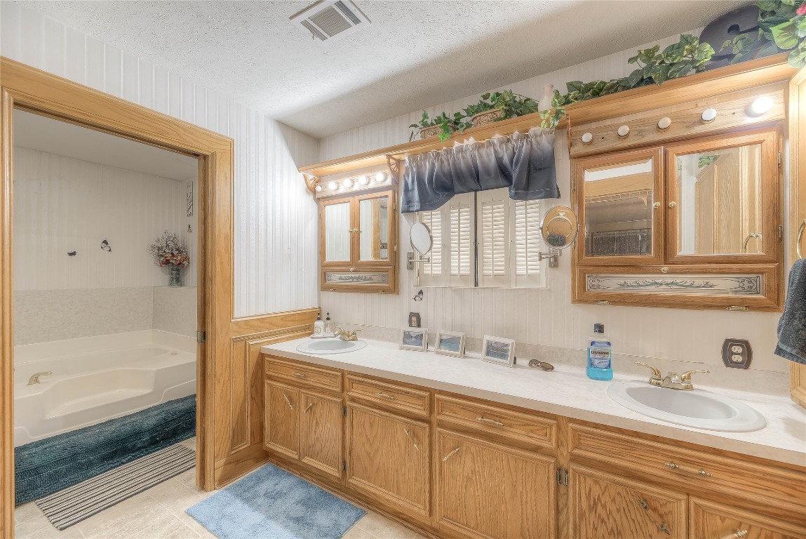 226 Sandy Drive Trinity, TX 75862 - Photo 15 of 39