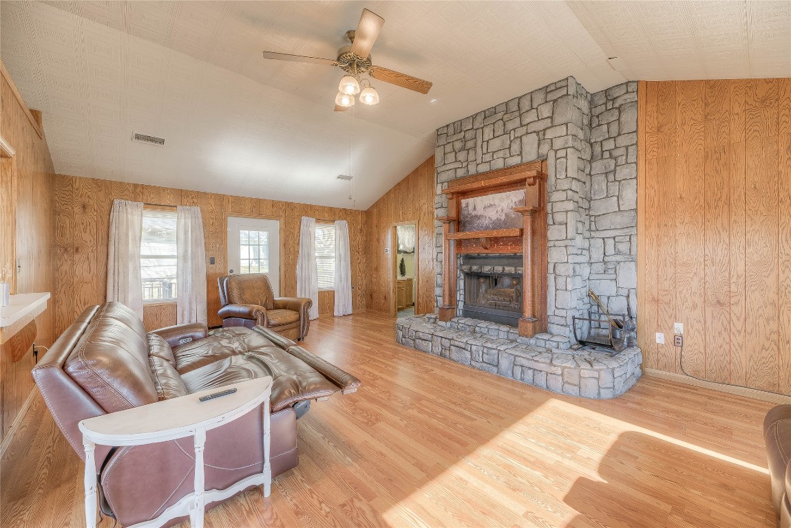 226 Sandy Drive Trinity, TX 75862 - Photo 10 of 39