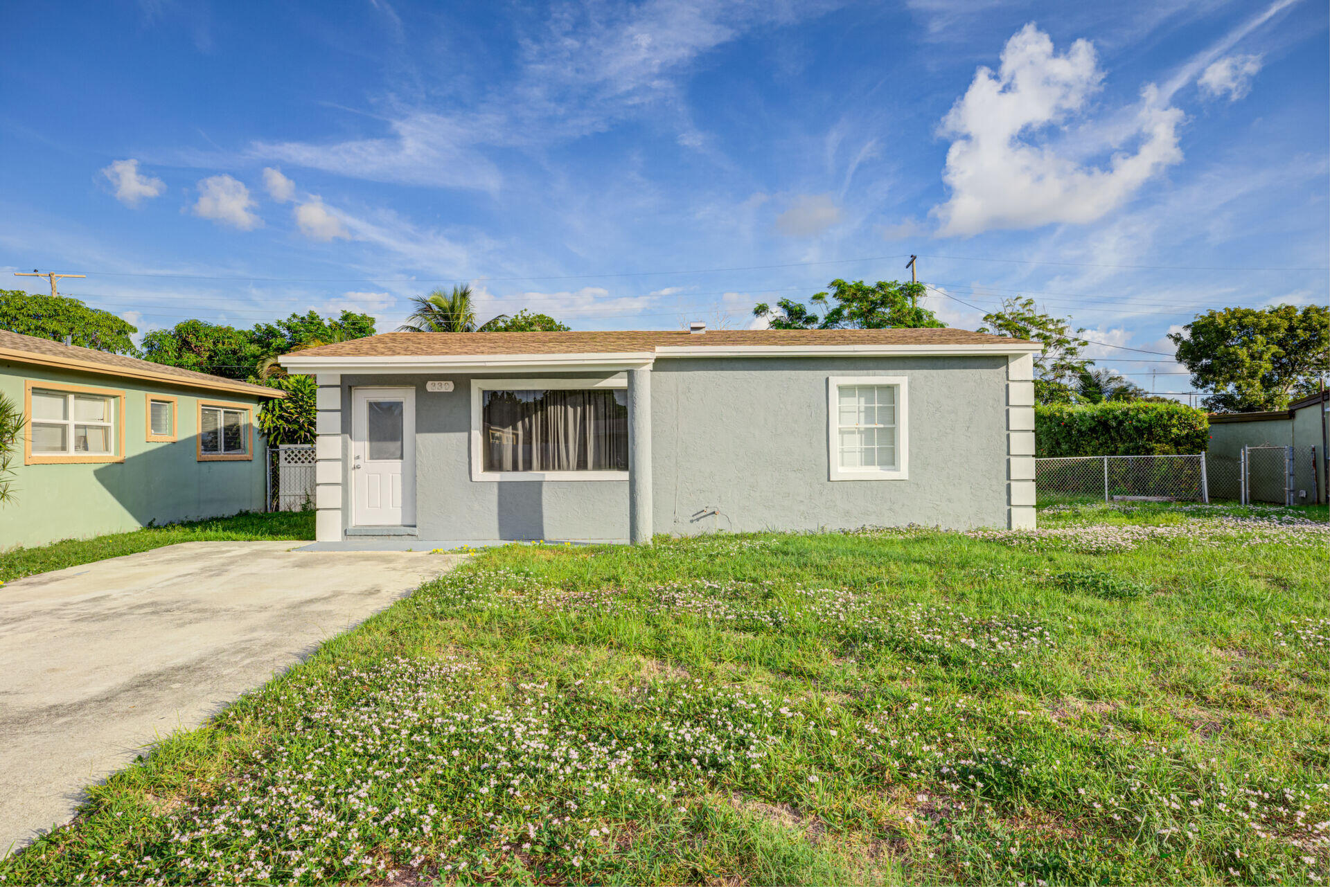 330 West 28th Street Riviera Beach, FL 33404 - Photo 1 of 23 1489923_2_1667515228.9929_1517002