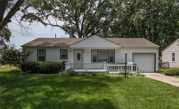 $169,900 | 6012 Kentucky Avenue, Raytown, MO 64133