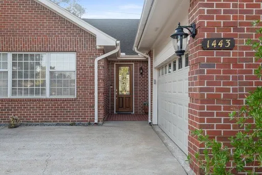 $5,400 | 1443 Sugar Creek Boulevard, Sugar Land, TX 77478