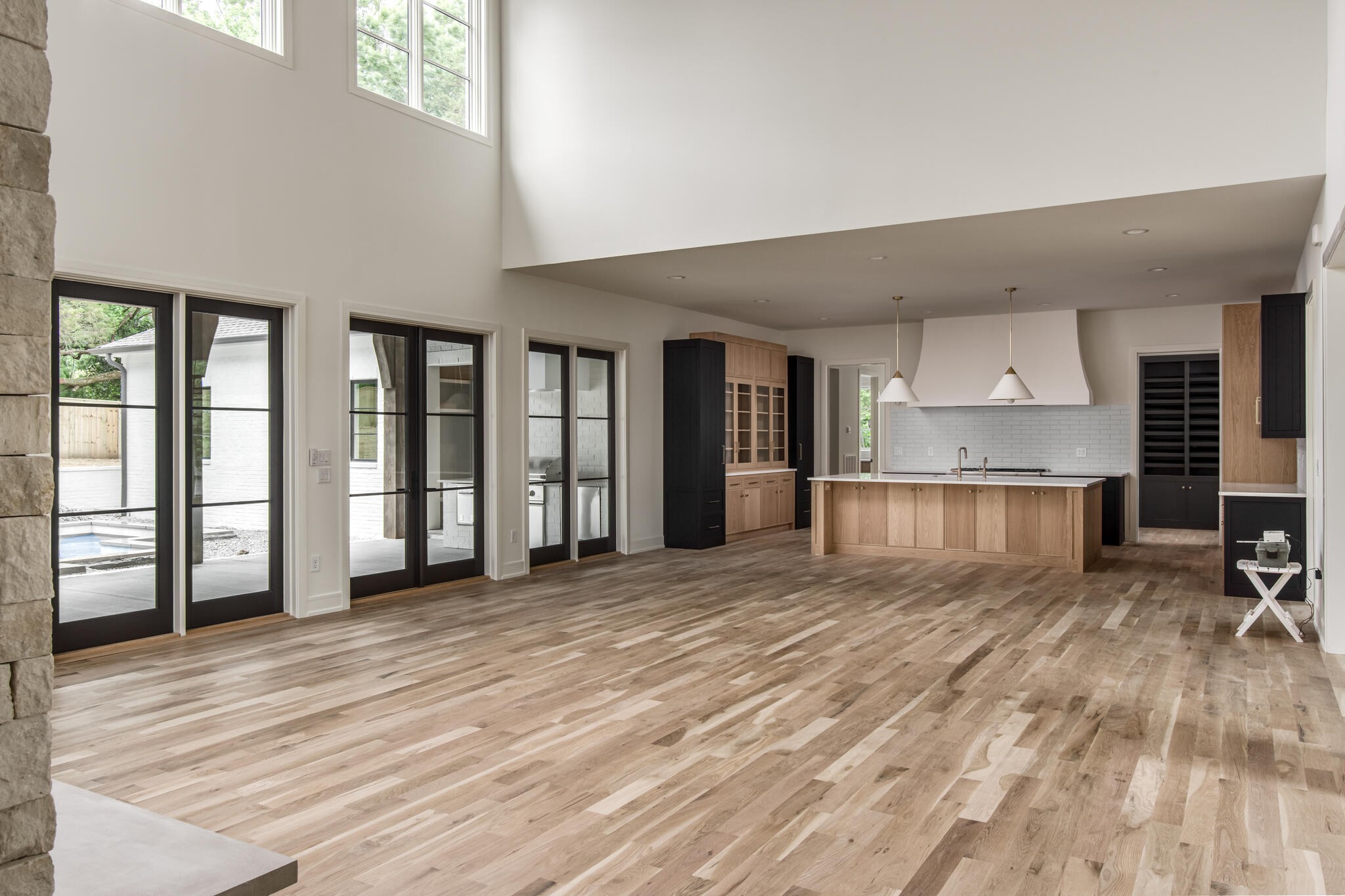 1401 Burton Valley Road Nashville, TN 37215 - Photo 15 of 68