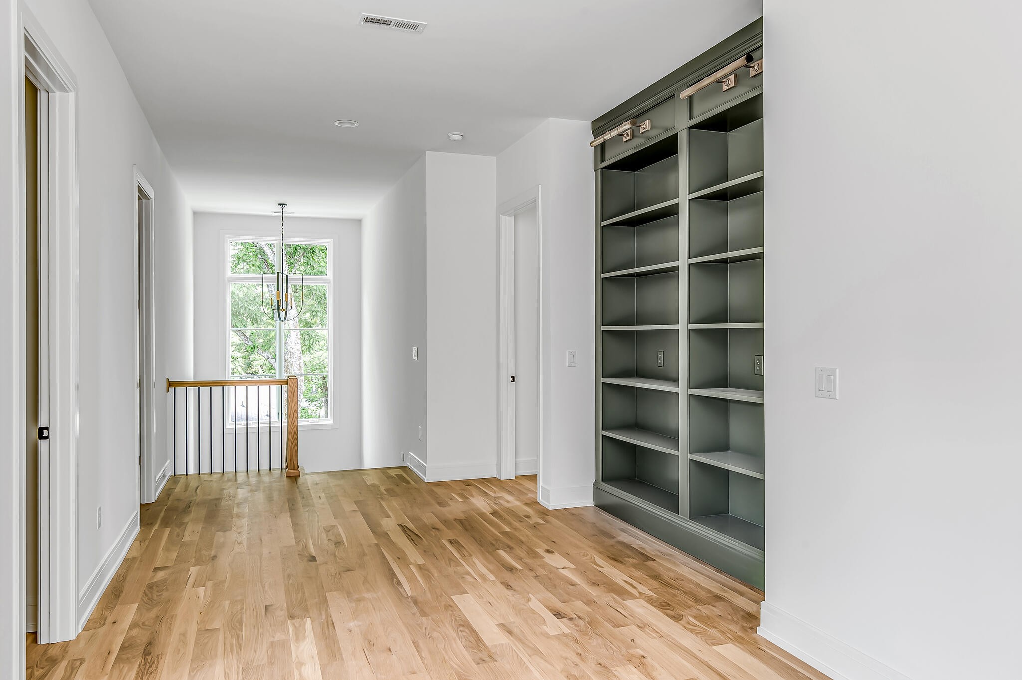 1401 Burton Valley Road Nashville, TN 37215 - Photo 46 of 68