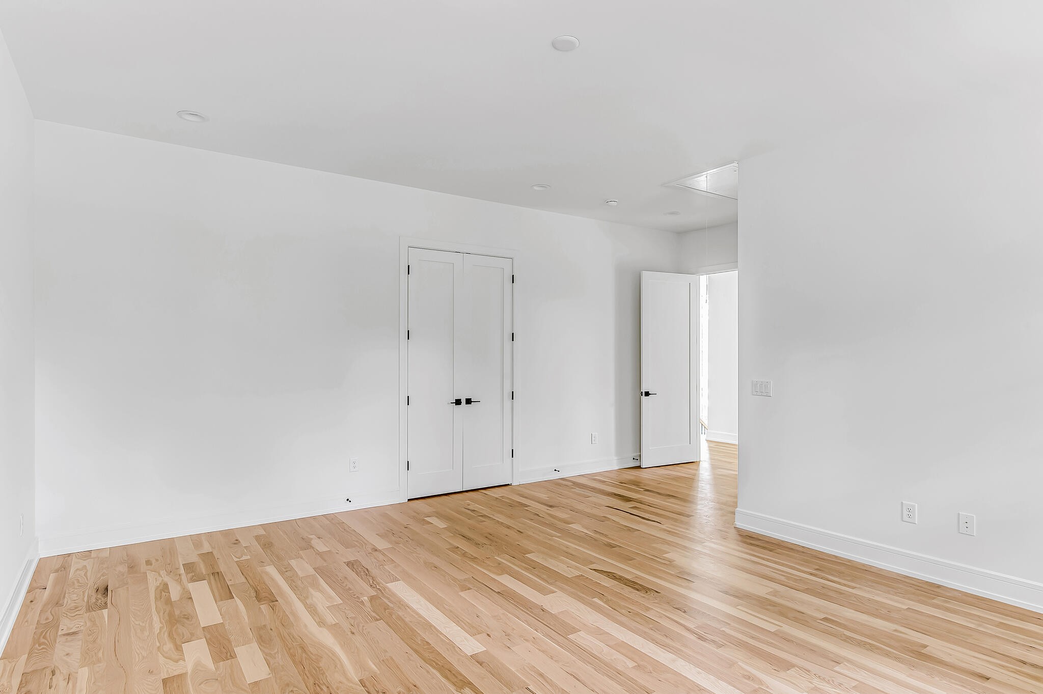 1401 Burton Valley Road Nashville, TN 37215 - Photo 62 of 68