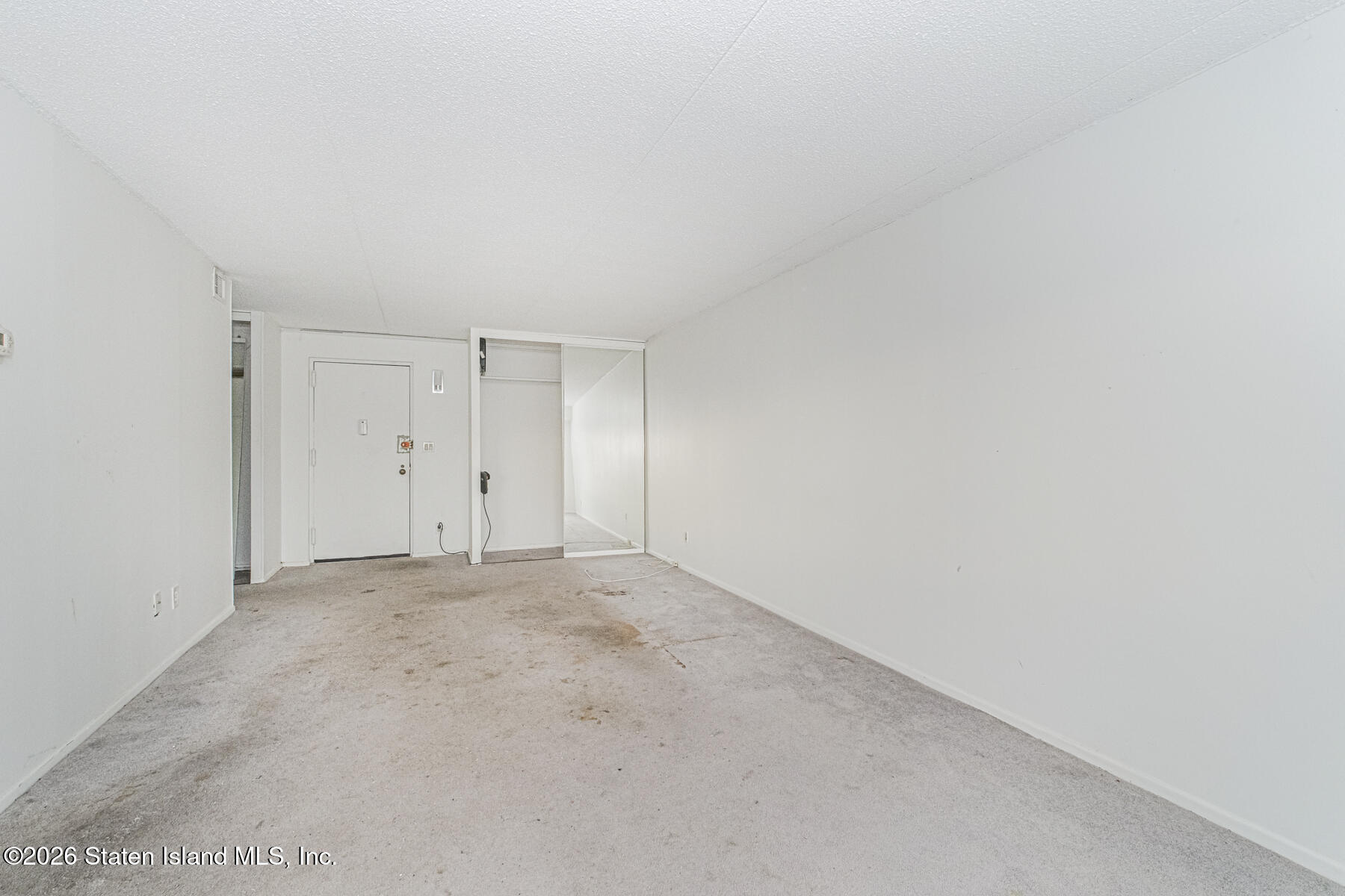 5 Windham Loop, Unit 7I Staten Island, NY 10314 - Photo 5 of 20 a view of an empty room
