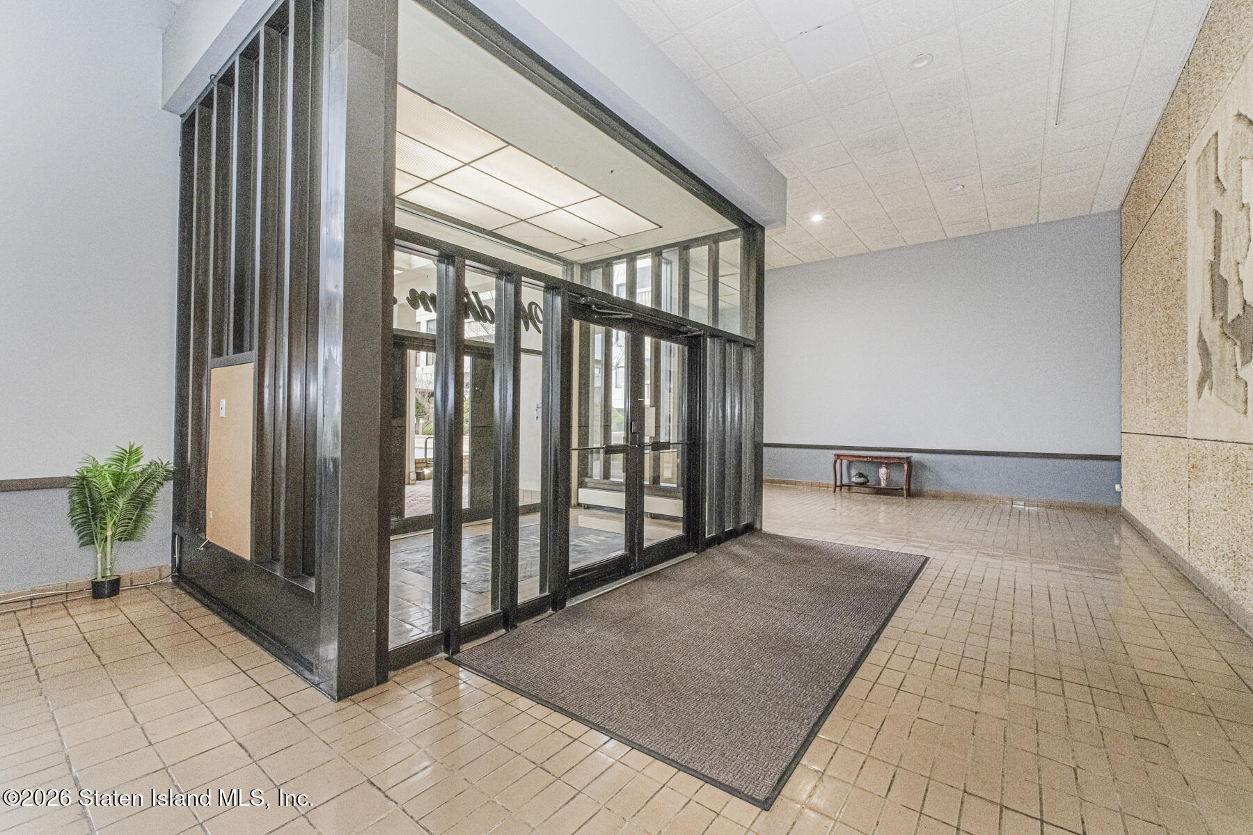 5 Windham Loop, Unit 7I Staten Island, NY 10314 - Photo 10 of 20 a view of entryway
