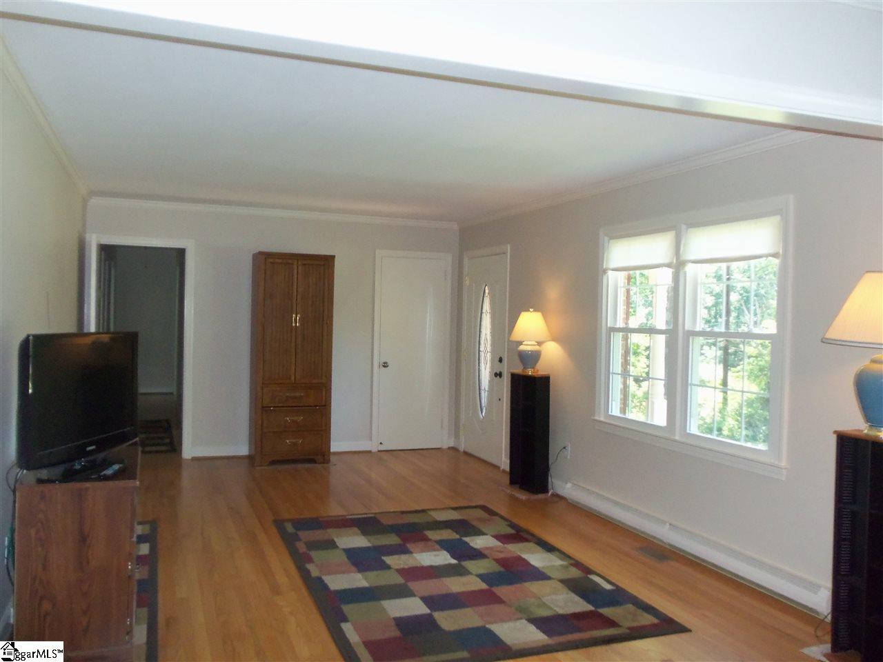 18 State Rd S-23-608 Greenville, SC 29609 - Photo 3 of 25