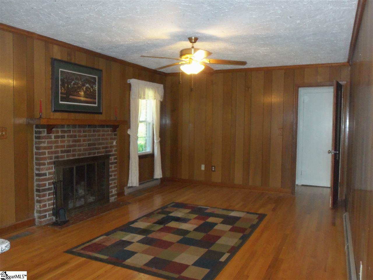 18 State Rd S-23-608 Greenville, SC 29609 - Photo 7 of 25