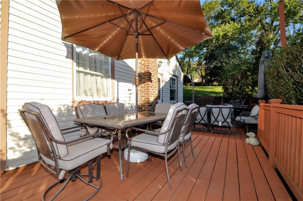 2403 Longcrest Avenue Bethel Park, PA 15102 - Photo 5 of 35 Gallery Image 5