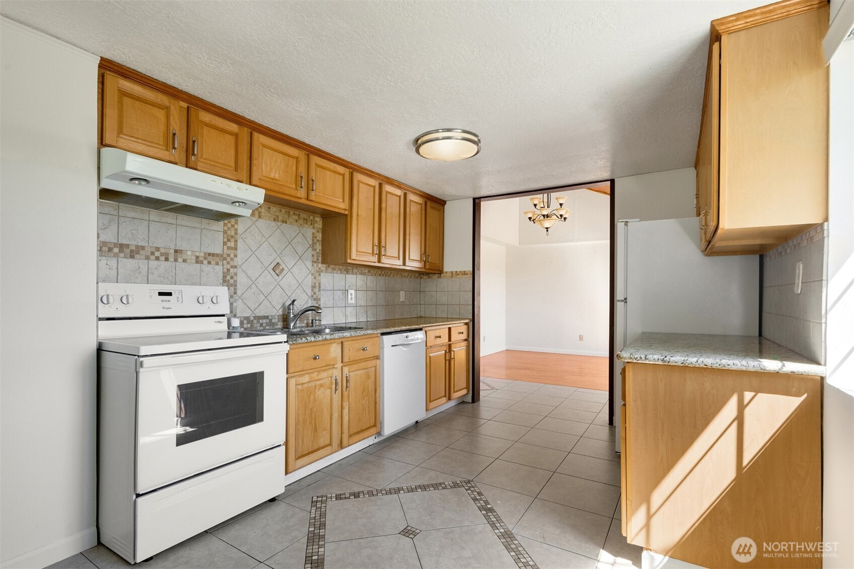 23516 20th Avenue West Bothell, WA 98021 - Photo 15 of 39