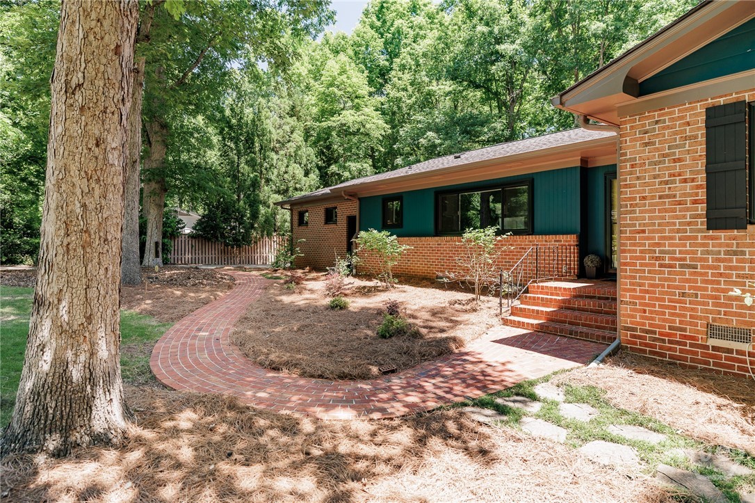 145 Pendleton Drive Athens, GA 30606 - Photo 3 of 57