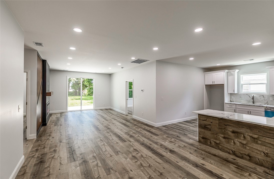 107 A Avondale Road Anderson, SC 29624 - Photo 7 of 34