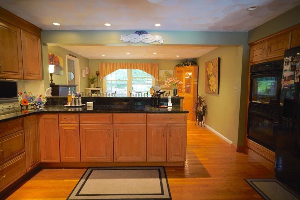 453 Linebrook Road Ipswich, MA 01938 - Photo 9 of 42 Gallery Image 9