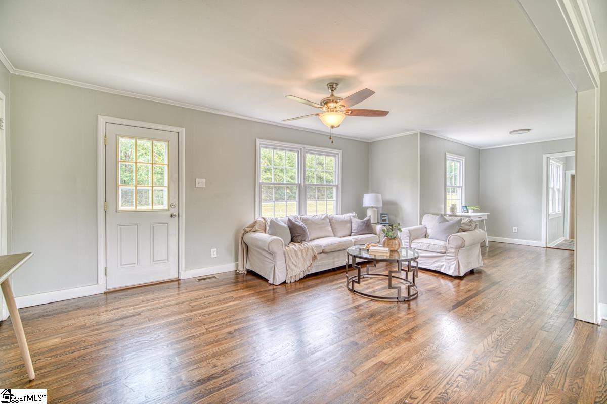 159 Cook Road Roebuck, SC 29376 - Photo 5 of 33