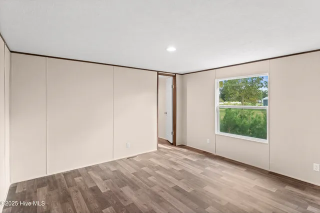 $249,900 | 120 Northwest 1st Street, Teachey, NC 28464