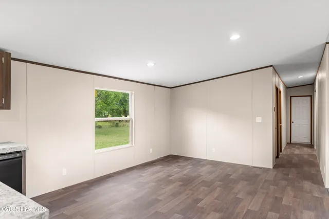 $249,900 | 120 Northwest 1st Street, Teachey, NC 28464