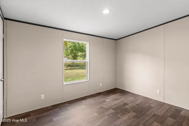 $249,900 | 120 Northwest 1st Street, Teachey, NC 28464