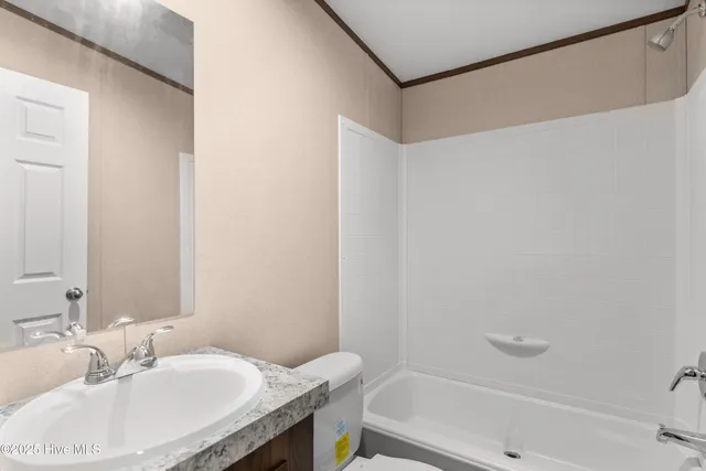 $249,900 | 120 Northwest 1st Street, Teachey, NC 28464