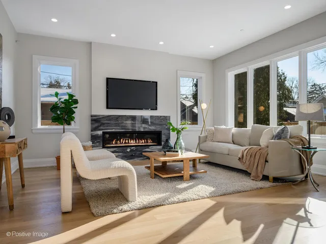 $2,399,000 | 1917 Washington Avenue, Wilmette, IL 60091