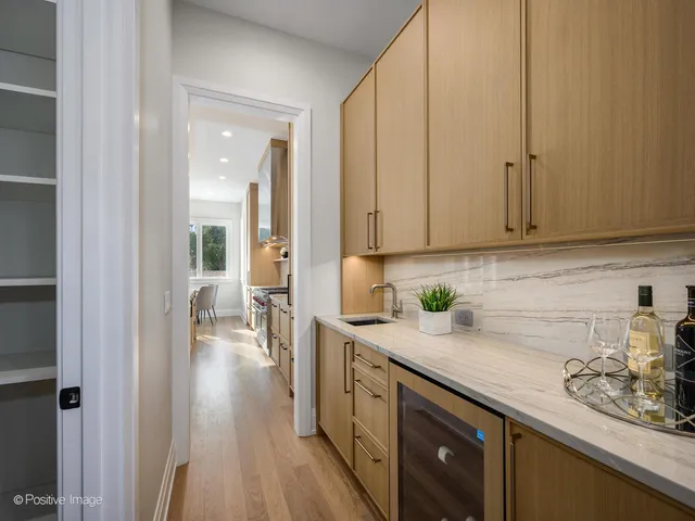 $2,399,000 | 1917 Washington Avenue, Wilmette, IL 60091