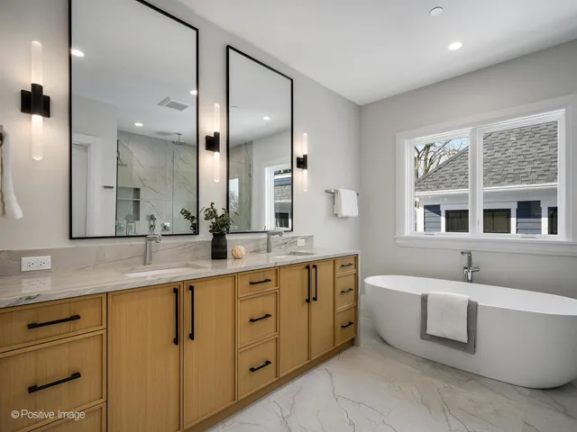 $2,399,000 | 1917 Washington Avenue, Wilmette, IL 60091