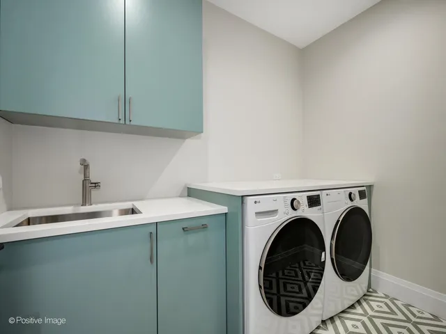 $2,399,000 | 1917 Washington Avenue, Wilmette, IL 60091