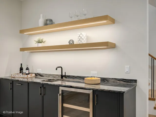 $2,399,000 | 1917 Washington Avenue, Wilmette, IL 60091