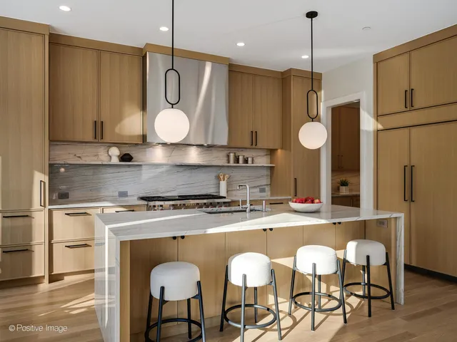 $2,399,000 | 1917 Washington Avenue, Wilmette, IL 60091