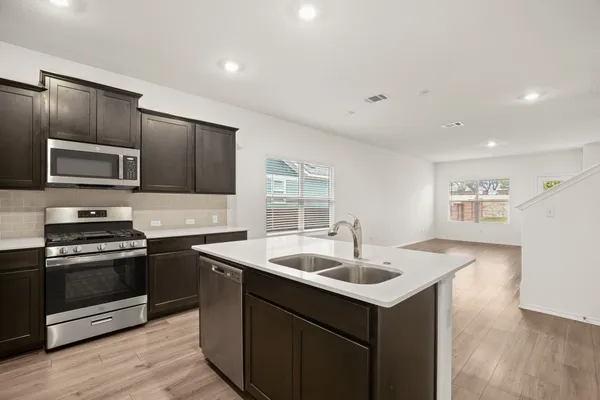 $379,990 | 201 Mendoza, Kyle, TX 78640