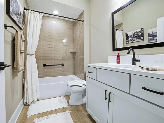 $849,900 | 7778 Brian Etheredge Way, The Villages, FL 34762