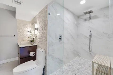 $1,349,000 | 1800 South Ocean Drive, Unit 404, Fort Lauderdale, FL 33316