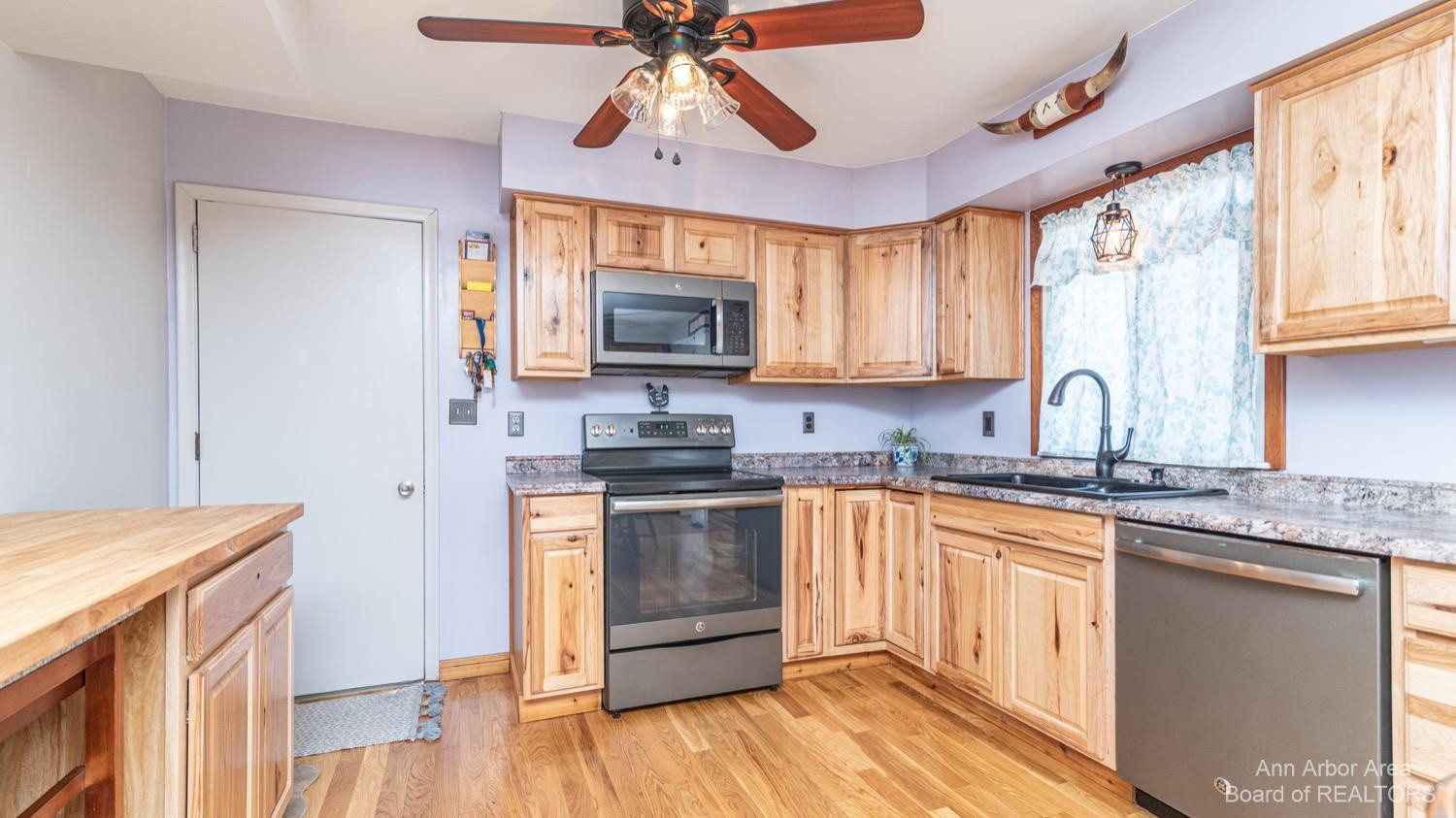 20151 Boetger Road Manchester, MI 48158 - Photo 8 of 17 Photo 8