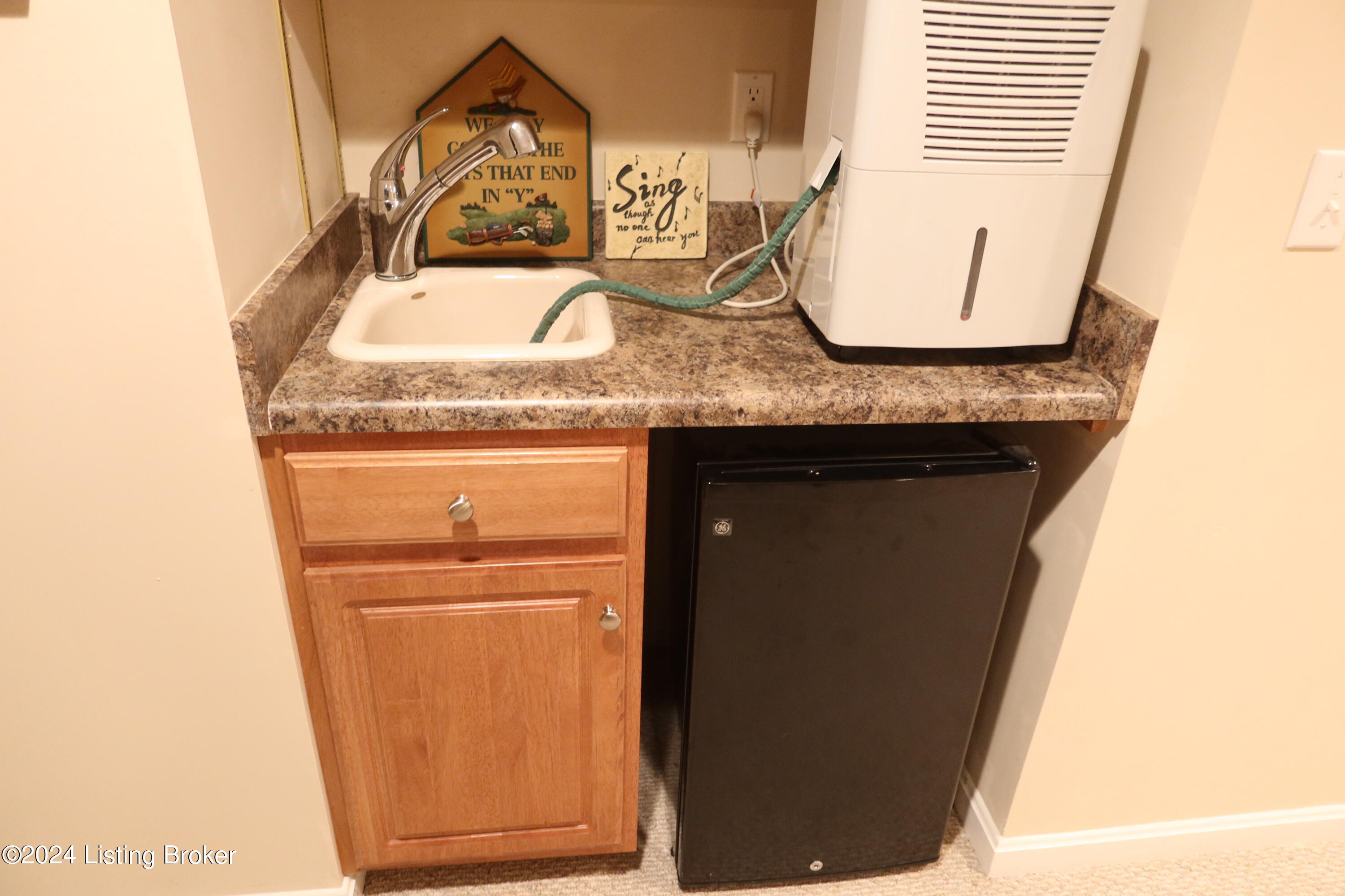 14905 Bircham Road Louisville, KY 40245 - Photo 65 of 73 2024-10-16 03.49.13