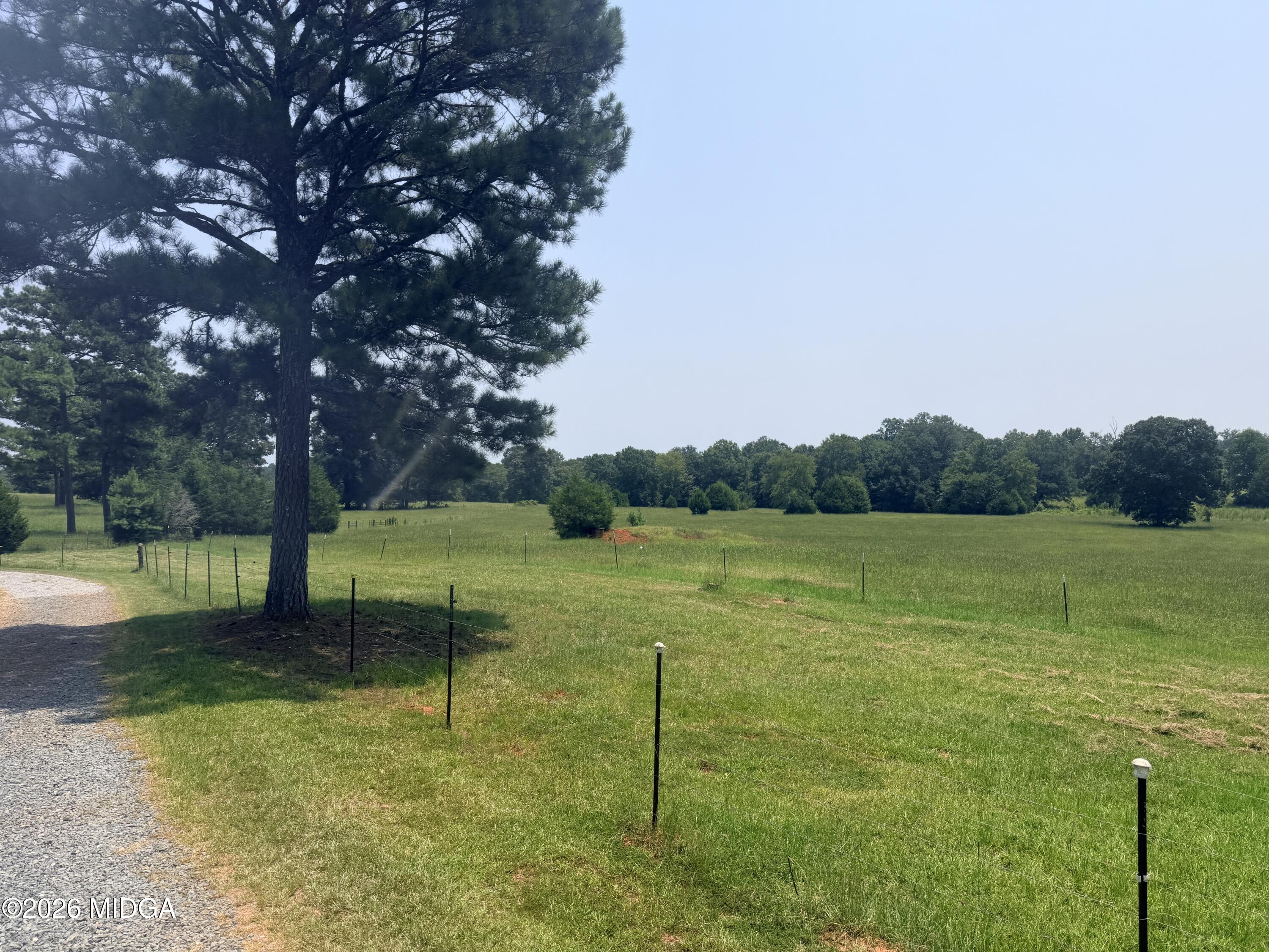 11190 Treadwell Road Forsyth, GA 31029 - Photo 6 of 35 IMG_8567