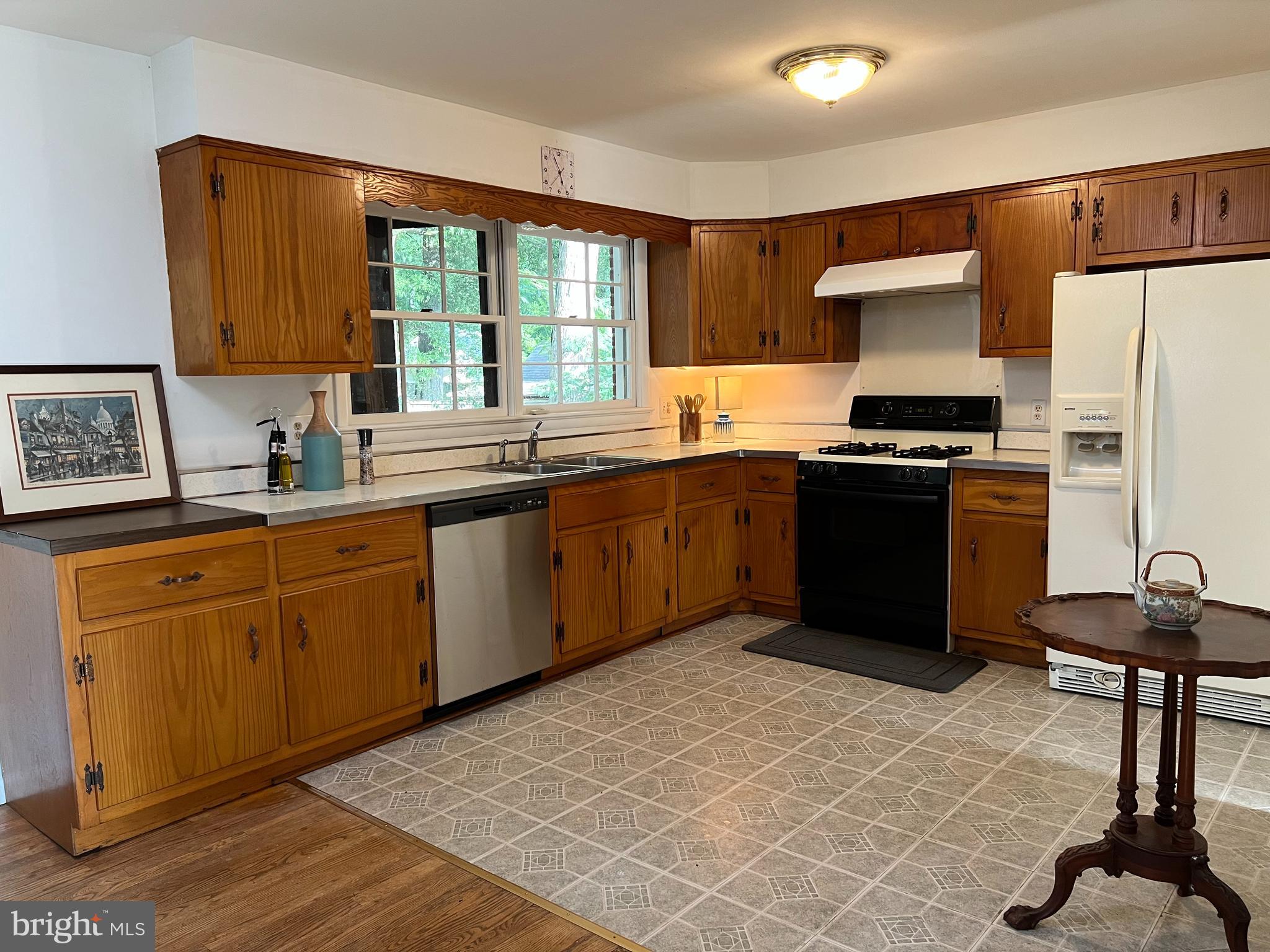 7701 Schelhorn Road Alexandria, VA 22306 - Photo 5 of 7 Gallery Image 5