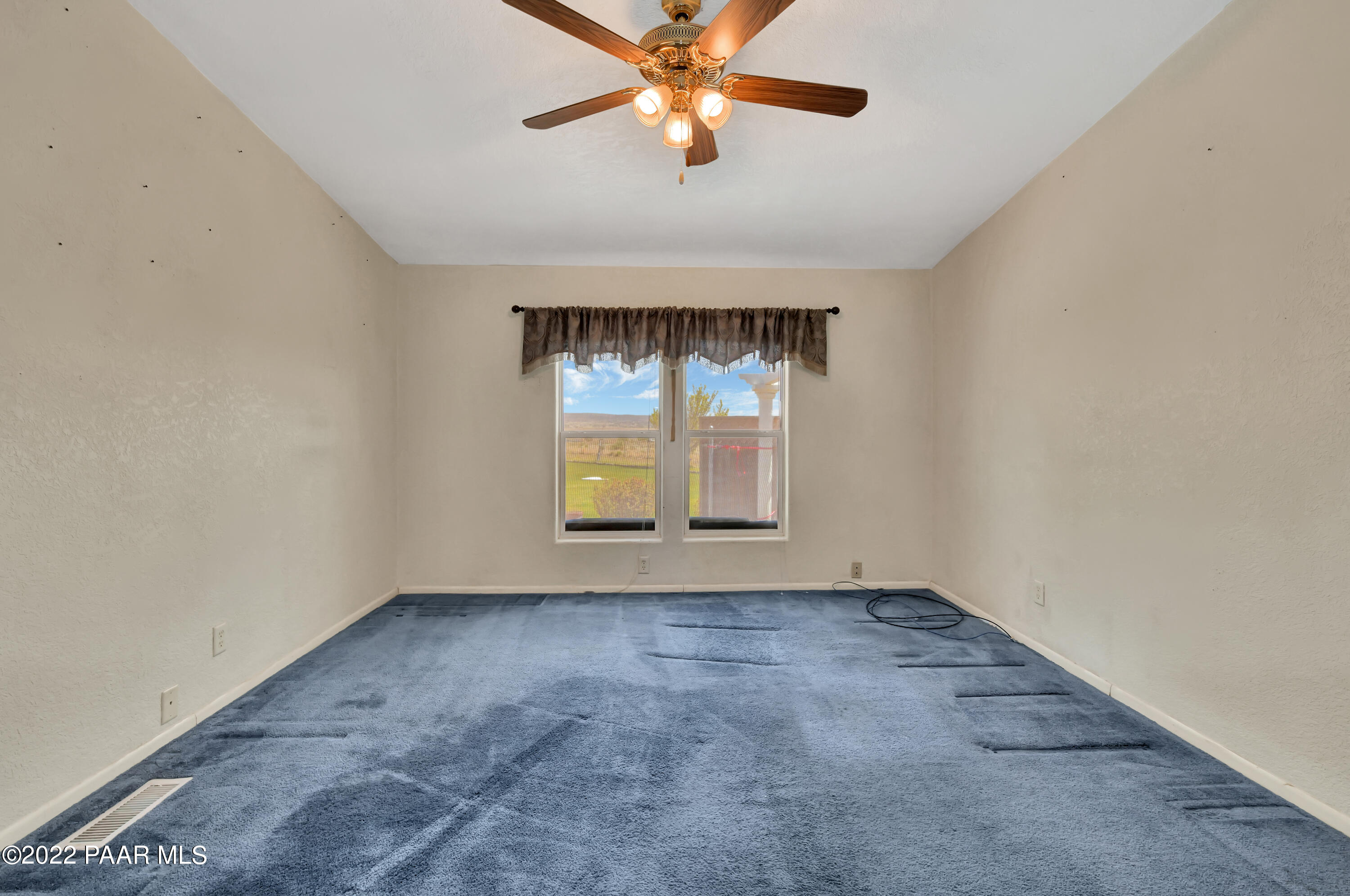1555 Kings Court Road Paulden, AZ 86334 - Photo 22 of 32 DSC_8905