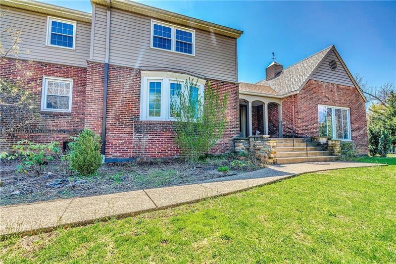104 Conover Road Pittsburgh, PA 15208 - Photo 1 of 14 Gallery Image 1