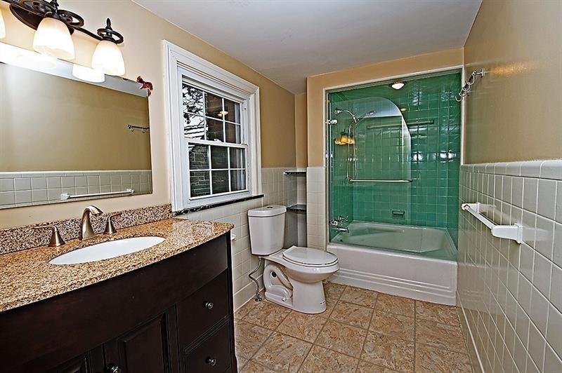 104 Conover Road Pittsburgh, PA 15208 - Photo 12 of 14 Gallery Image 12