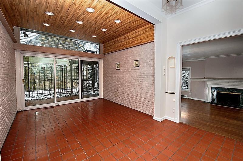 104 Conover Road Pittsburgh, PA 15208 - Photo 3 of 14 Gallery Image 3